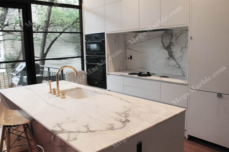 Read more about the article Calacatta Marble Kitchen Countertops NYC