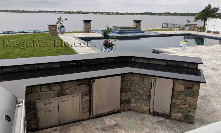 Read more about the article Outdoor Kitchens & BBQ