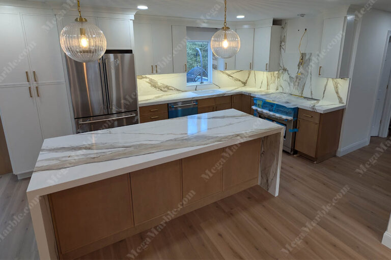 Read more about the article Calacatta Gold Quartz Countertop